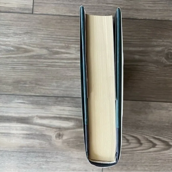 4 Books | Thriller/Suspense/Mystery | Great Used Condition - Picture 11 of 11